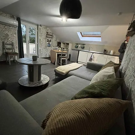 Le Meuble Du Pont * Ferques